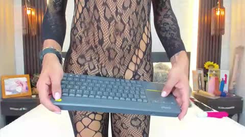  Anghel Stone  online show from February 4, 10:26 pm