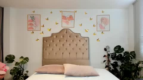 Anabella online show from March 10, 1:38 pm