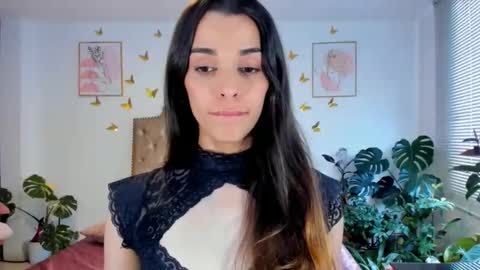 Snapshot of angie_modelo chatting on May 22, 7:30 pm Anabella online show from May 22, 7:30 pm