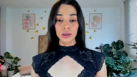 Snapshot of angie_modelo chatting on June 14, 6:43 pm Anabella online show from June 14, 6:43 pm