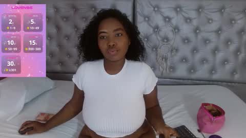 angiellam online show from October 19, 1:56 pm