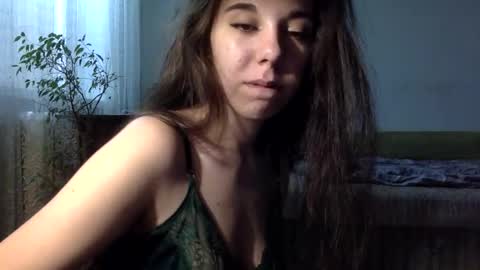 Snapshot of angle_cute05 chatting on May 27, 9:45 pm Angel Cute online show from May 27, 9:45 pm
