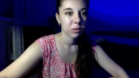 Snapshot of angle_cute05 chatting on July 1, 8:30 pm Angel Cute online show from July 1, 8:30 pm
