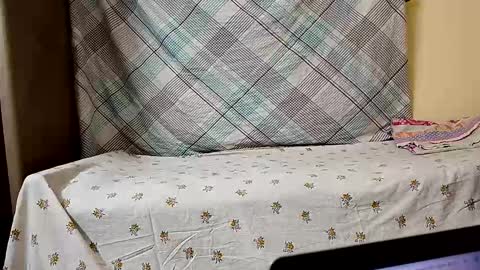 Tutu22 online show from February 5, 7:18 pm