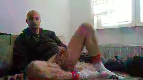 Snapshot of anhel187 chatting on October 3, 9:39 am anhel187 online show from October 3, 9:39 am