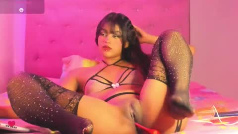 Snapshot of aniaross18 chatting on February 1, 8:57 am aniaross18 online show from February 1, 8:57 am