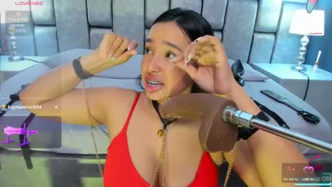 Snapshot of anievans_ chatting on May 12, 11:07 am Ani Time schedule 0600 - 1400 GMT -5 online show from May 12, 11:07 am