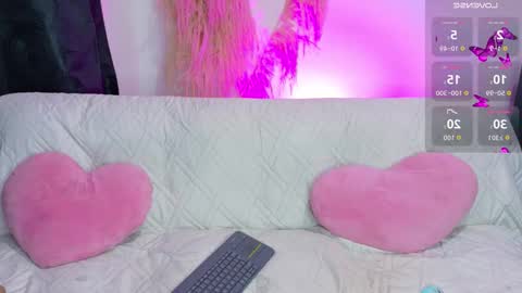 Snapshot of anika_kiti chatting on March 2, 9:10 pm anika_kiti online show from March 2, 9:10 pm