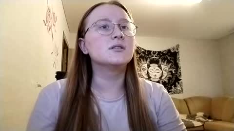 Snapshot of anika_lipps chatting on May 4, 6:04 pm Anika online show from May 4, 6:04 pm