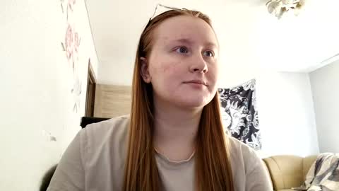 Snapshot of anika_lipps chatting on May 29, 3:32 pm Anika online show from May 29, 3:32 pm