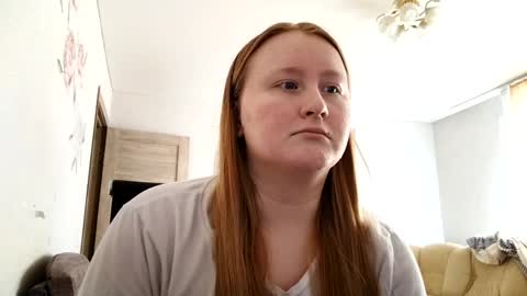 Snapshot of anika_lipps chatting on June 8, 4:40 pm Anika online show from June 8, 4:40 pm
