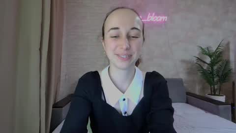 Snapshot of anikabloom chatting on January 24, 6:46 am anikabloom online show from January 24, 6:46 am