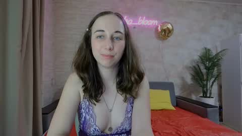 Snapshot of anikabloom chatting on February 22, 12:38 am anikabloom online show from February 22, 12:38 am