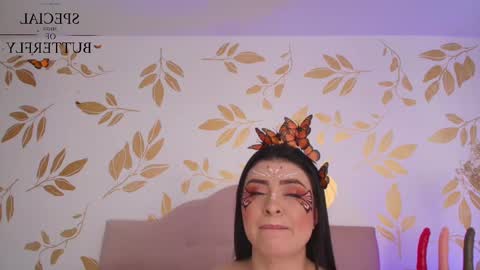 Lauren Anika online show from February 20, 6:24 pm