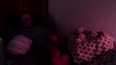 Snapshot of animal_michael chatting on February 24, 7:12 pm animal_michael online show from February 24, 7:12 pm