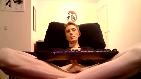 Snapshot of animeboy333 chatting on September 27, 9:58 am animeboy333 online show from September 27, 9:58 am