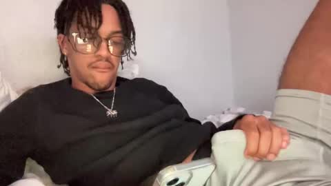 Animeboygirls online show from March 7, 5:04 am