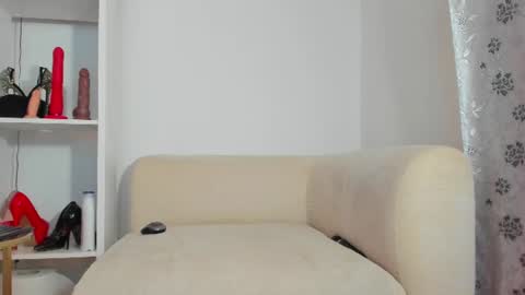 Snapshot of anisialuna_ chatting on July 7, 7:23 am Luna online show from July 7, 7:23 am