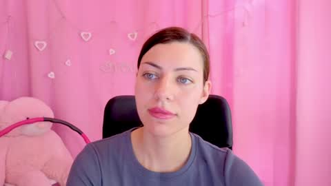 Snapshot of aniskyy chatting on June 8, 3:12 pm Anni online show from June 8, 3:12 pm