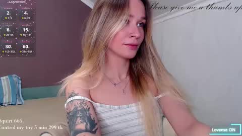 Snapshot of anita_delicious chatting on April 17, 8:56 pm anita_delicious online show from April 17, 8:56 pm