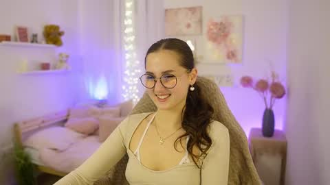 Anita Grey online show from November 17, 7:52 pm