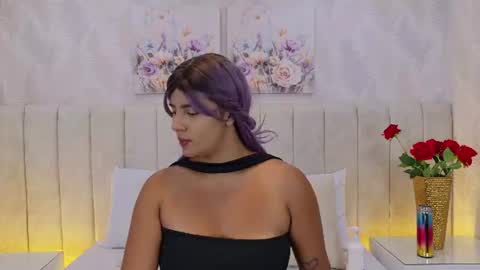 Dania Lpez online show from August 6, 12:18 pm