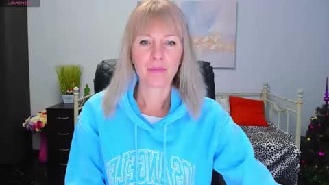 Anita online show from December 18, 6:30 am