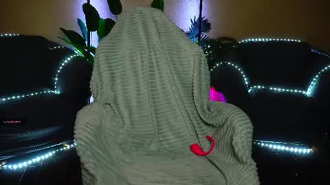 Snapshot of anita_von chatting on July 11, 6:38 am anita_von online show from July 11, 6:38 am