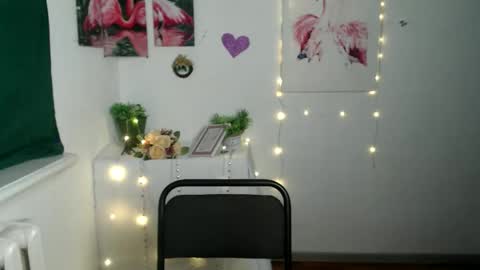 Snapshot of anitaa_a chatting on October 11, 7:40 am anitaa_a online show from October 11, 7:40 am