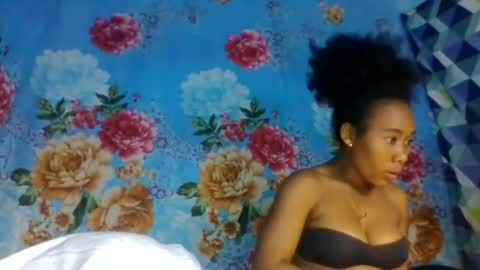 Snapshot of anitaazzh chatting on June 16, 3:03 pm anitaazzh online show from June 16, 3:03 pm
