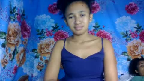 Snapshot of anitaazzh chatting on June 17, 3:24 pm anitaazzh online show from June 17, 3:24 pm