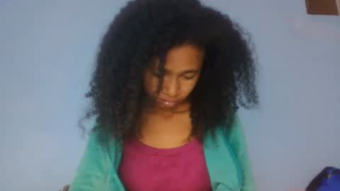 Snapshot of anitaazzh chatting on July 10, 2:49 am anitaazzh online show from July 10, 2:49 am