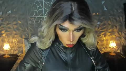 Snapshot of anitacruisze chatting on January 10, 3:48 pm Miss Ann online show from January 10, 3:48 pm