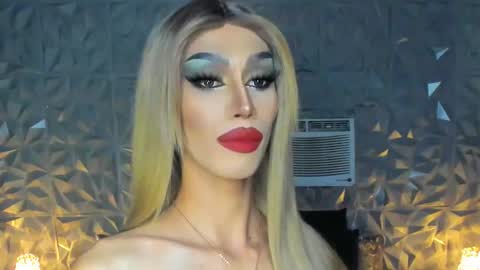 Snapshot of anitacruisze chatting on January 10, 9:53 pm Miss Ann online show from January 10, 9:53 pm