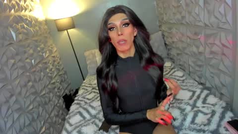 Snapshot of anitacruisze chatting on March 8, 4:56 am Miss Ann online show from March 8, 4:56 am