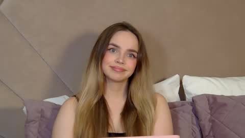 AnitaVenture online show from April 18, 4:44 pm