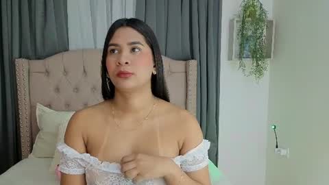 Snapshot of anittafoxx chatting on July 4, 11:22 pm anittafoxx online show from July 4, 11:22 pm