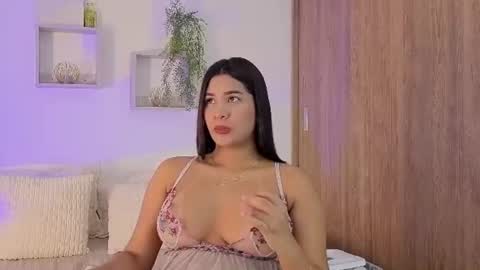 Snapshot of anittafoxx chatting on July 22, 10:23 pm anittafoxx online show from July 22, 10:23 pm