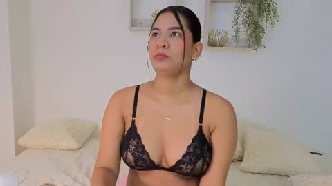 Snapshot of anittafoxx chatting on July 31, 10:20 pm anittafoxx online show from July 31, 10:20 pm