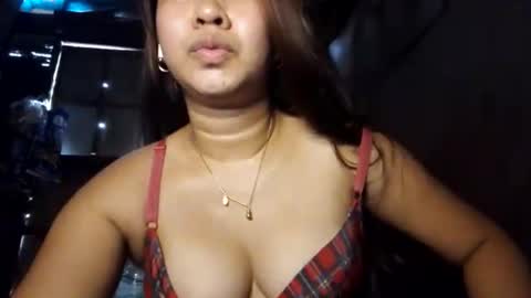 Snapshot of anivia15 chatting on September 17, 5:42 am anivia15 online show from September 17, 5:42 am