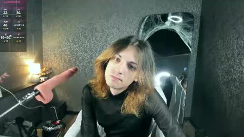 Snapshot of anjella_botton chatting on June 17, 7:04 pm Angel online show from June 17, 7:04 pm