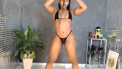 Snapshot of anjinhama chatting on July 4, 3:56 am Hello My name is NaiaraPv is OPEN online show from July 4, 3:56 am