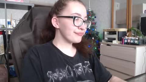 Snapshot of ankey_rayah chatting on January 20, 5:04 am Nameless online show from January 20, 5:04 am