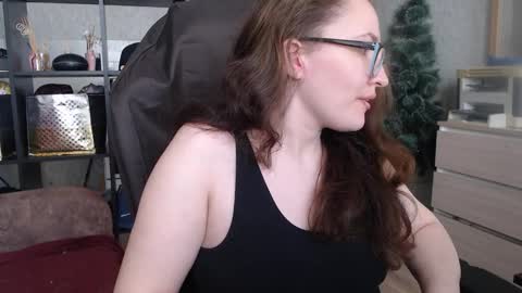 Snapshot of ankey_rayah chatting on February 20, 8:50 am Nameless online show from February 20, 8:50 am