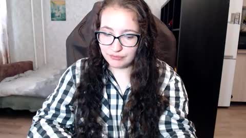 Snapshot of ankey_rayah chatting on September 12, 4:23 am Nameless online show from September 12, 4:23 am