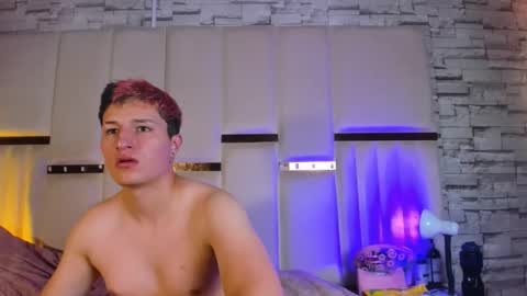 ANGEL AND TEFY online show from February 12, 6:36 pm