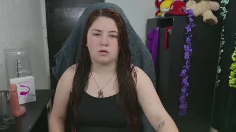 Snapshot of ann_cohen chatting on July 17, 11:28 am Only fans online show from July 17, 11:28 am