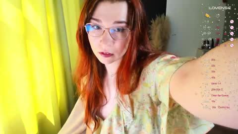 Snapshot of ann_couette chatting on May 25, 10:54 am Im Ann welcome in my room PVT is open online show from May 25, 10:54 am