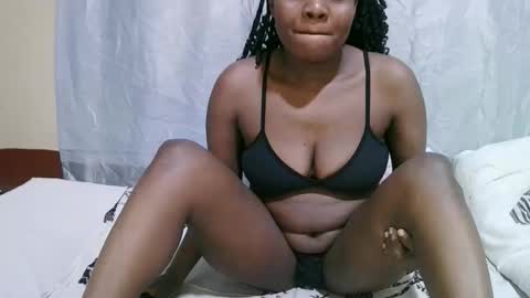 ann_keller online show from April 12, 8:36 pm