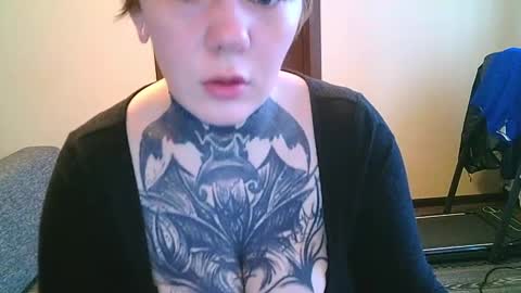 Snapshot of ann_lelala_ chatting on February 13, 9:20 am ann_lelala_ online show from February 13, 9:20 am